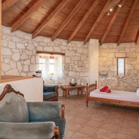 Gerakomylos Stone House Vasilikos  Exterior photo