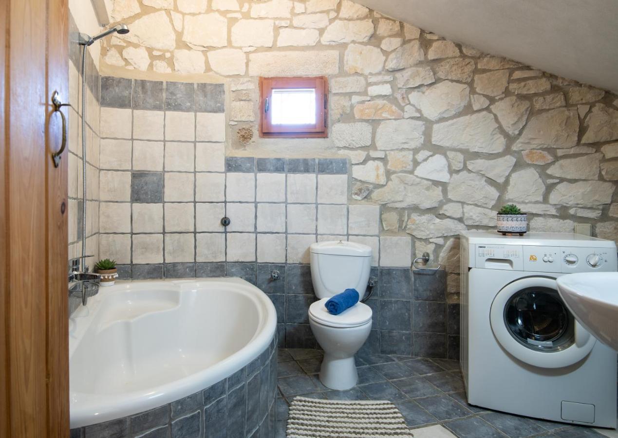 Gerakomylos Stone House Vasilikos  Exterior photo